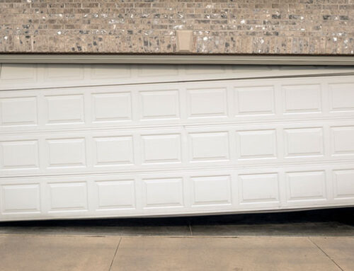Is it Time for a Garage Door Replacement? 3 Signs That Point to “Yes!”