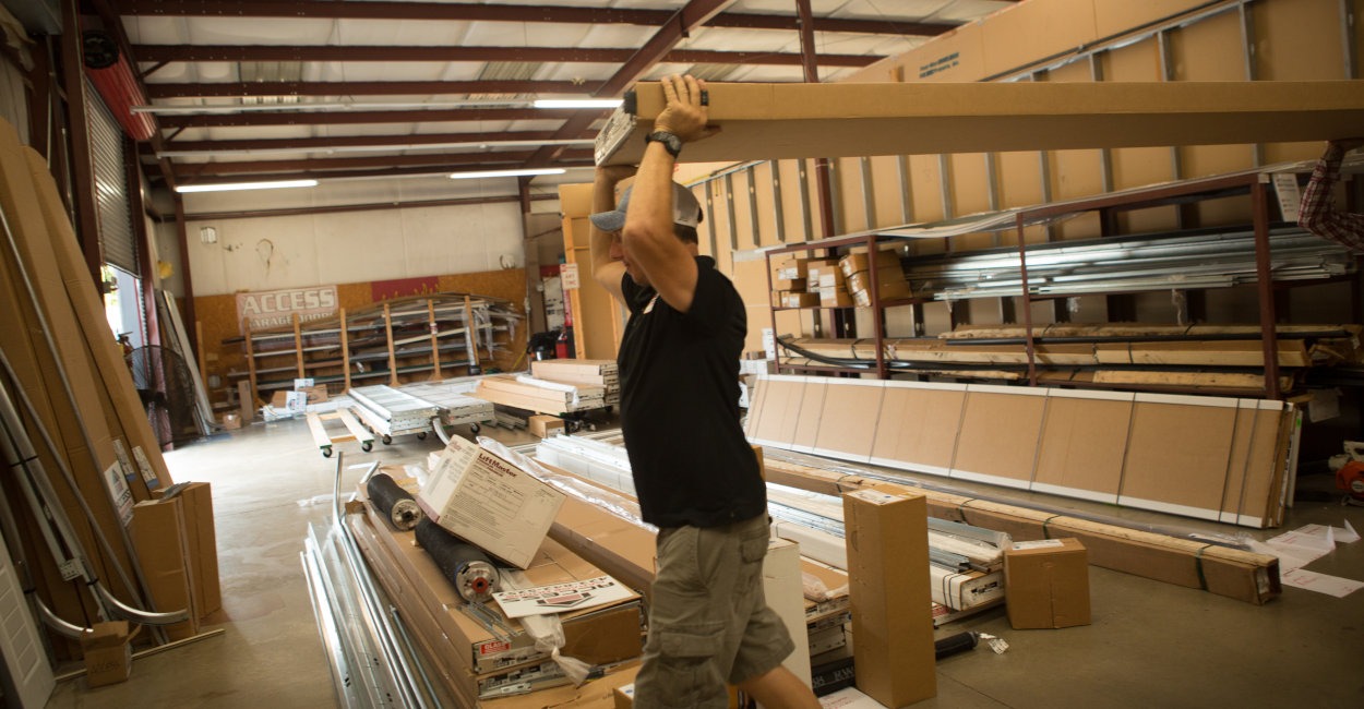 Three Things to Consider When Purchasing Garage Doors