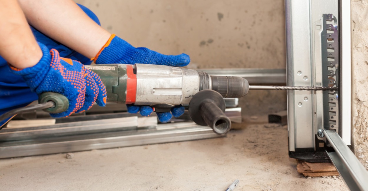 How to Tell if You Need Garage Door Repair