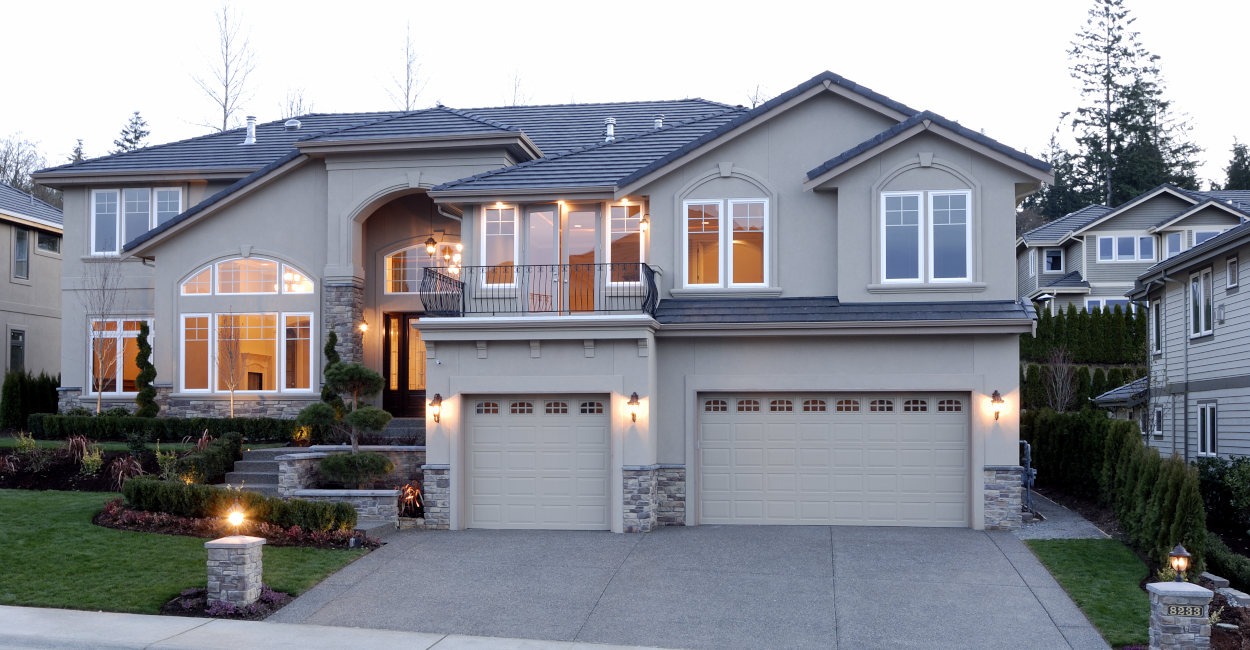 Key Differences Between Commercial and Residential Garage Doors
