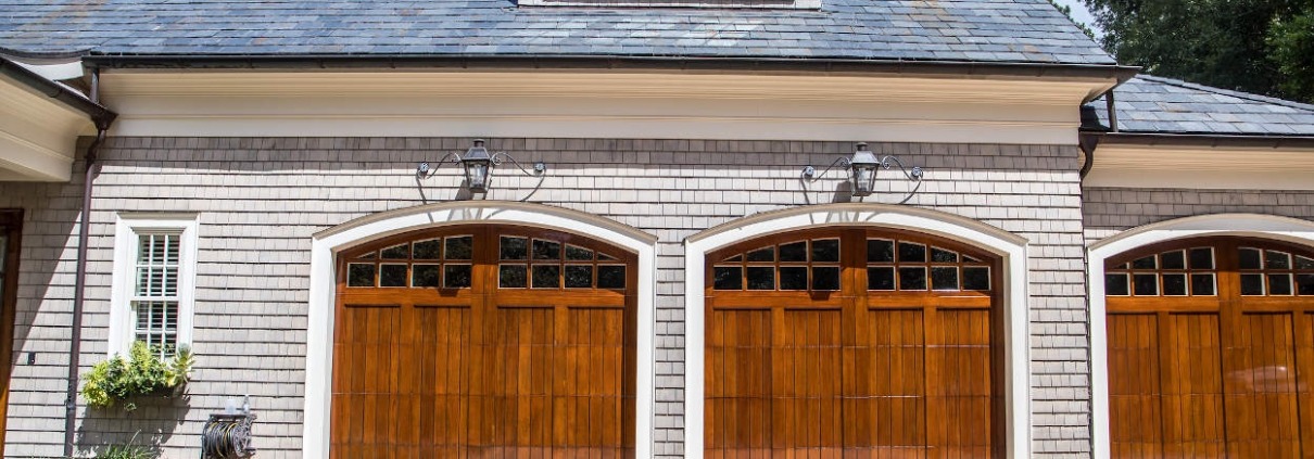 Why You Should Hire Professionals to Handle Your Garage Door Installation Needs