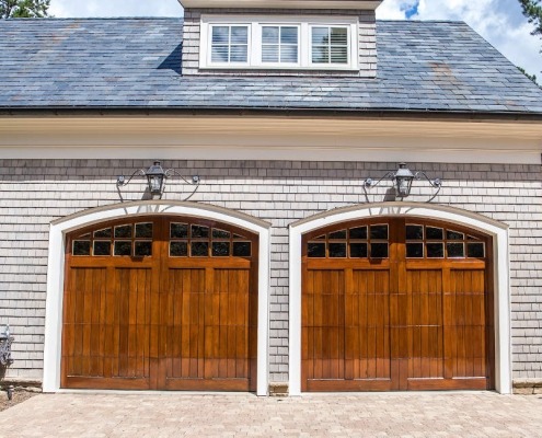 Why You Should Hire Professionals to Handle Your Garage Door Installation Needs