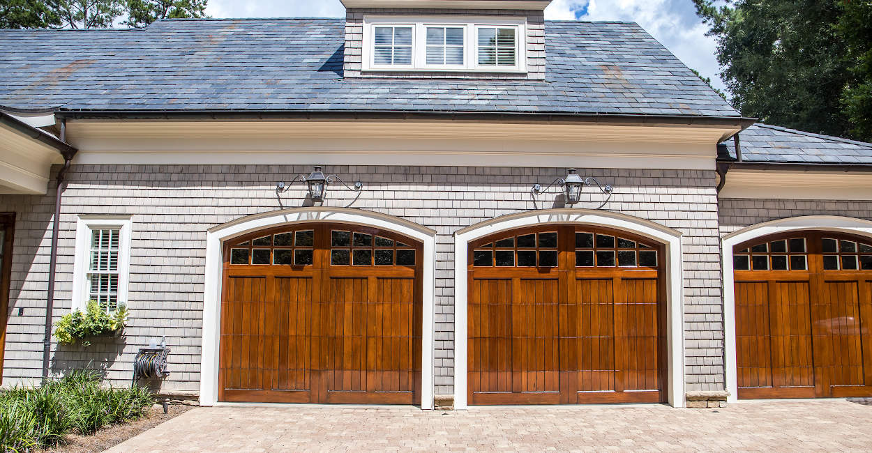Why You Should Hire Professionals to Handle Your Garage Door Installation Needs