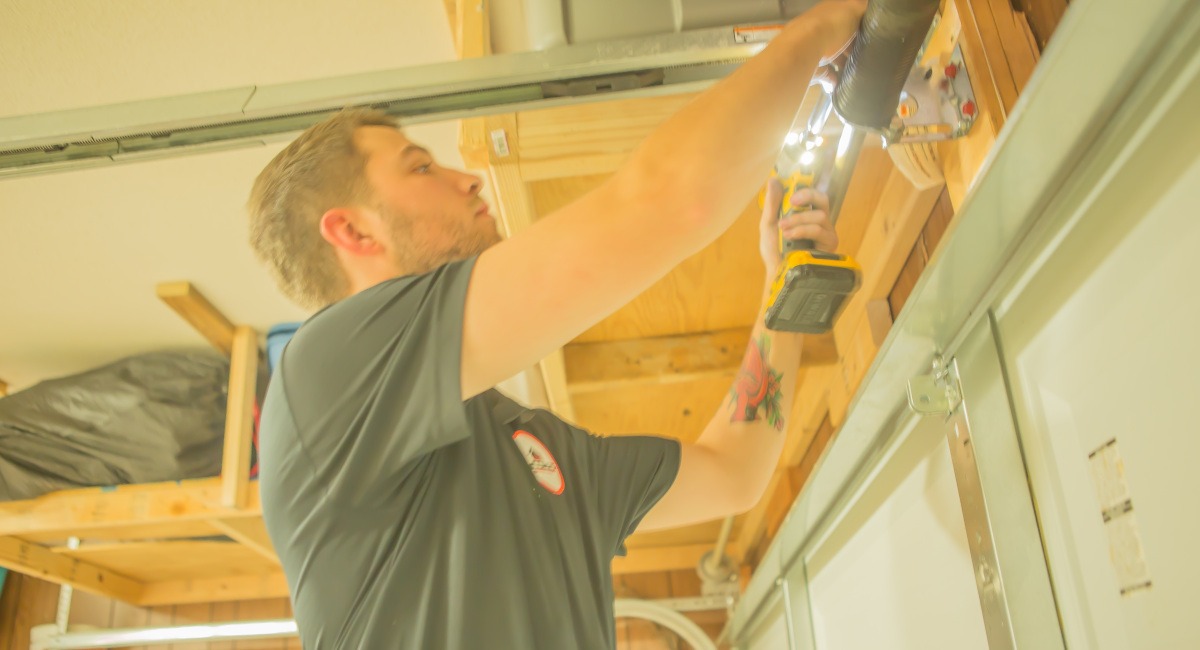 Are You In Need of Garage Door Repair?