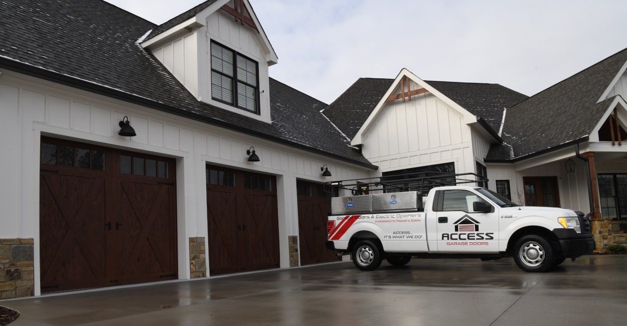 Three Ways That Garage Door Screens Can Be Useful