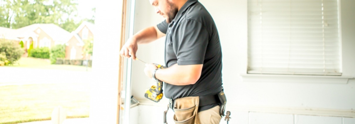 Tips for Maintenance and Repair from Garage Door Specialists