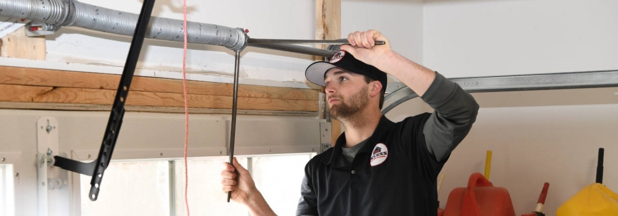 What's That Sound? 4 Signs You Need Garage Door Repairs